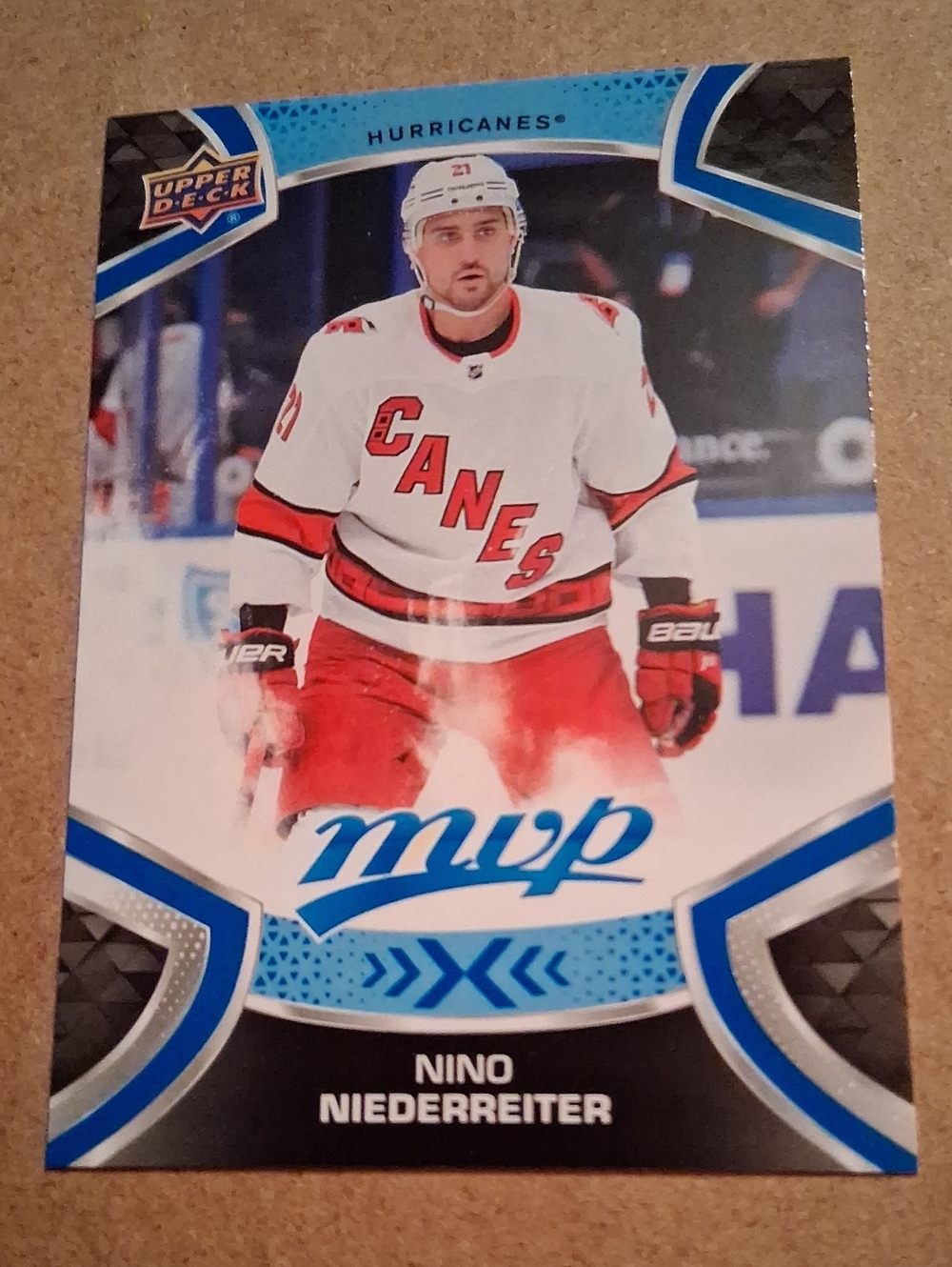 Upper Deck MVP Hockey Card - Nino Niederreiter - Red & White